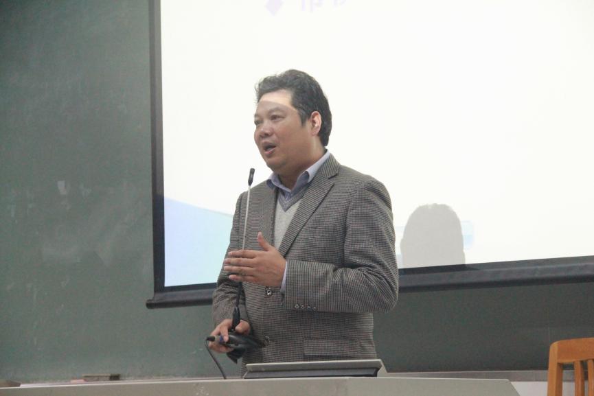 太阳城集团教学副经理陈金诗讲话